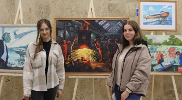 Открылась выставка картин нижегородских художников о заводе «Красное Сормово»